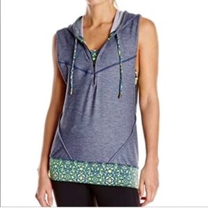 Maaji Activewear‎ Sleeveless Hooded Quarter Zip Top Size Large Swim Workout Camp